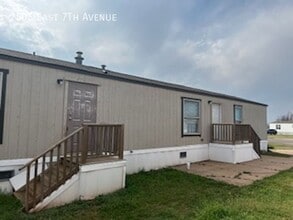 Building Photo - 2506 E 7th Ave