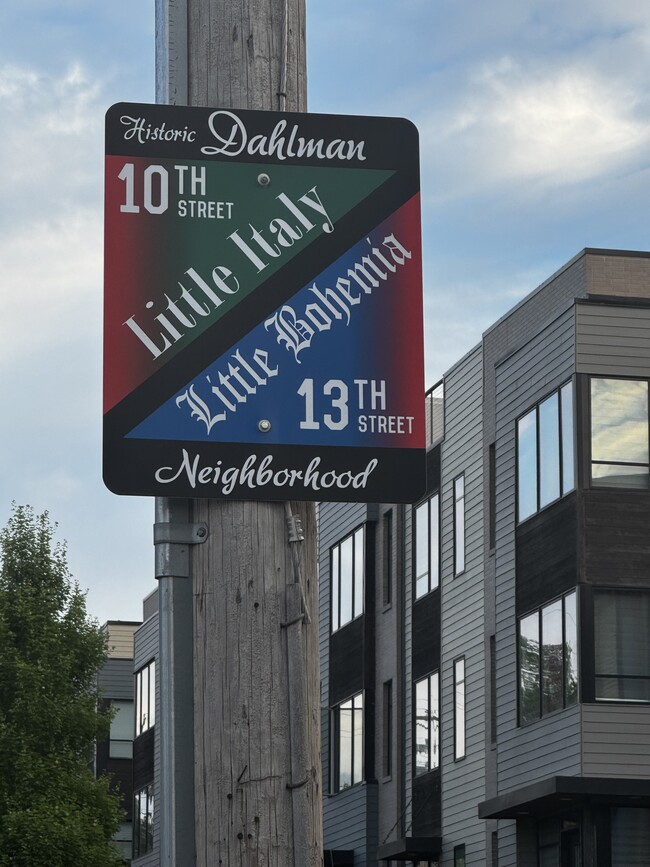 Photo - Forest Avenue Apartment