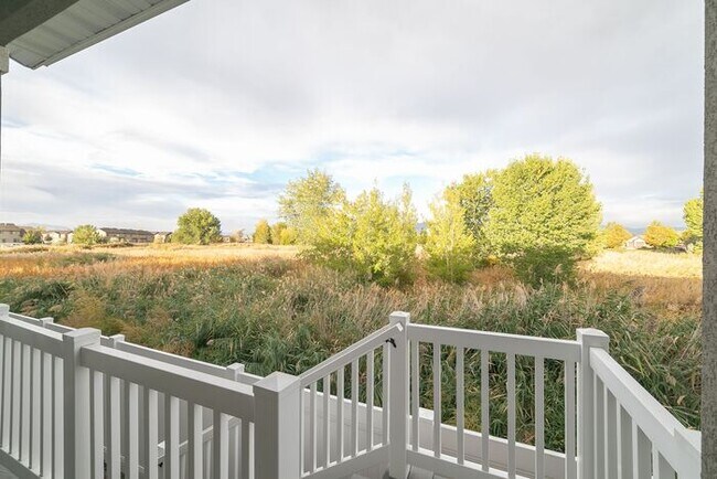 Foto del edificio - Text RENT to +18019018302