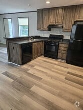 Building Photo - 153 Skyline Dr