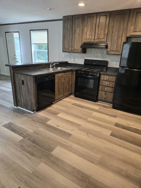 Foto principal - 153 Skyline Dr