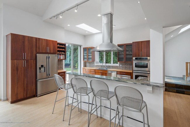 Building Photo - 7 Haggers Ln
