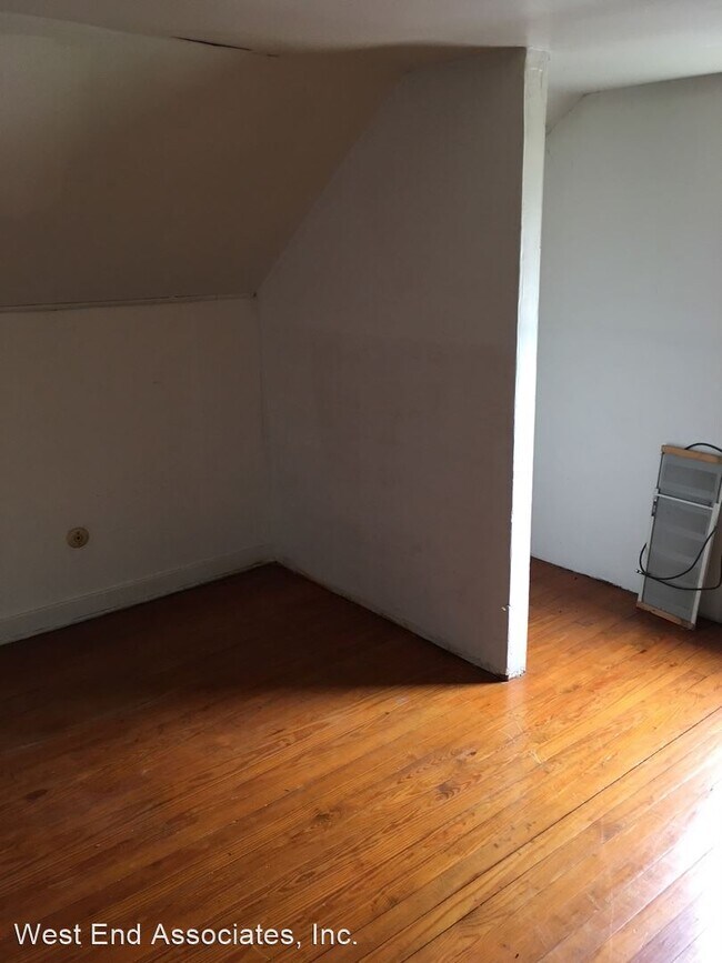 Foto del edificio - 2 br, 1 bath House - 3035 Woodlea Rd