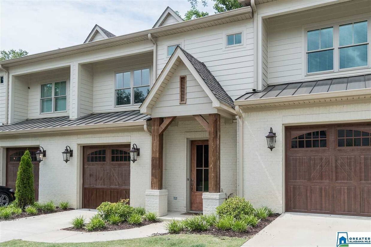 Foto principal - 418 Edgewood Pl
