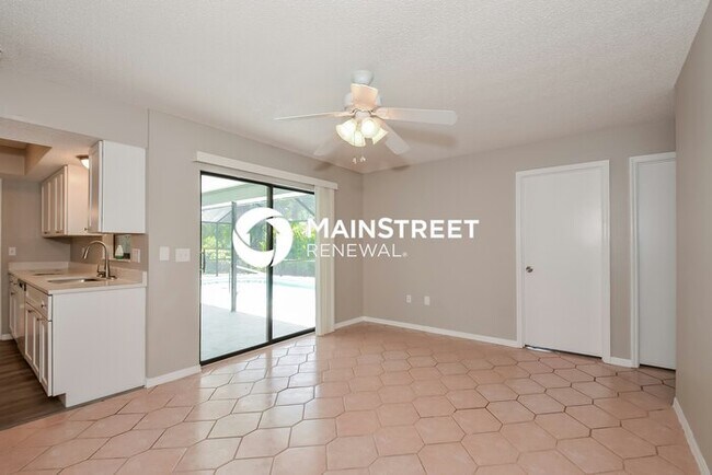 Foto del edificio - 3 Bedroom Pet-Friendly Home in SARASOTA, FL with Main Street Renewal