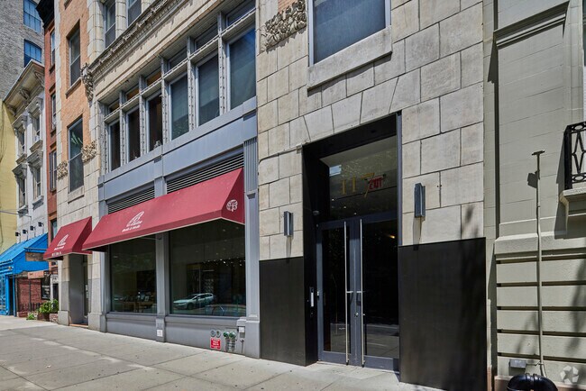 Building Photo - 117 E 29th St