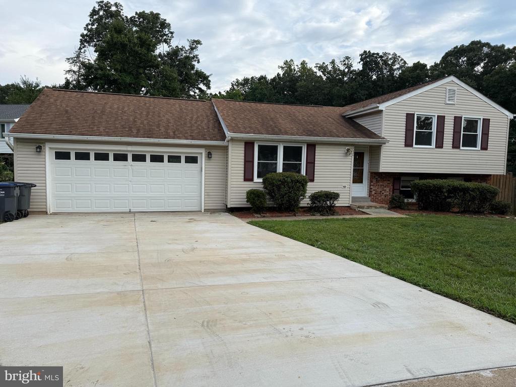 Foto principal - 5056 Kenerson Dr
