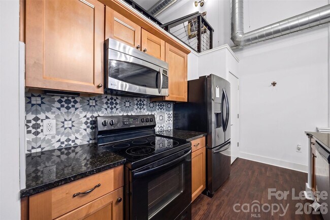 Foto del edificio - 715 N Graham St