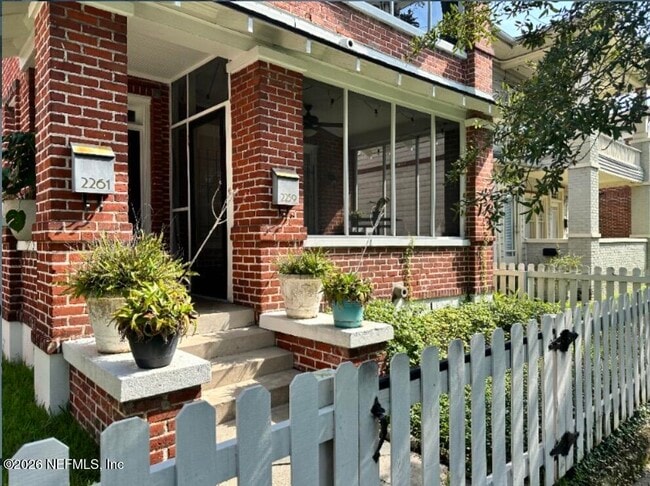 Building Photo - 2259 Post St