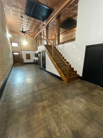 Foto del edificio - 204 W Knox St