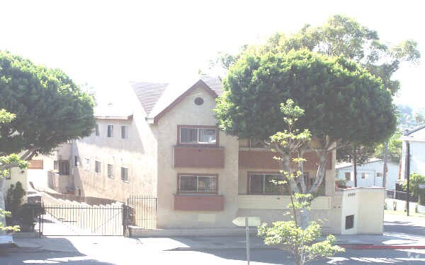 Primary Photo - 5300 Huntington Dr S