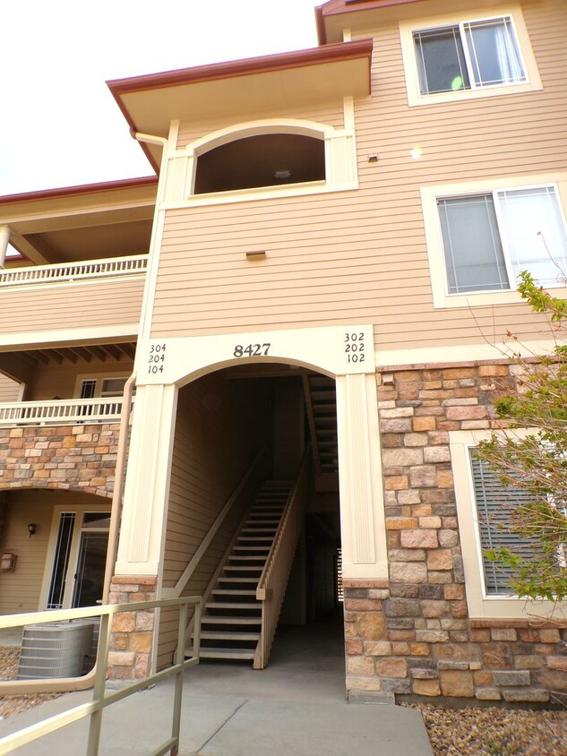 Foto principal - Littleton 3 Bed 2 Bath Condo Retreat!