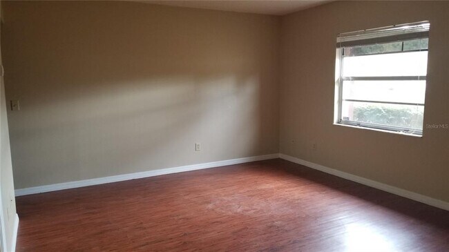 Building Photo - 1350 S Alto Verde Terrace