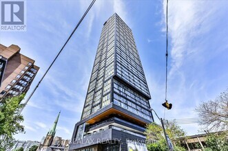 Building Photo - 319-3319 Jarvis St