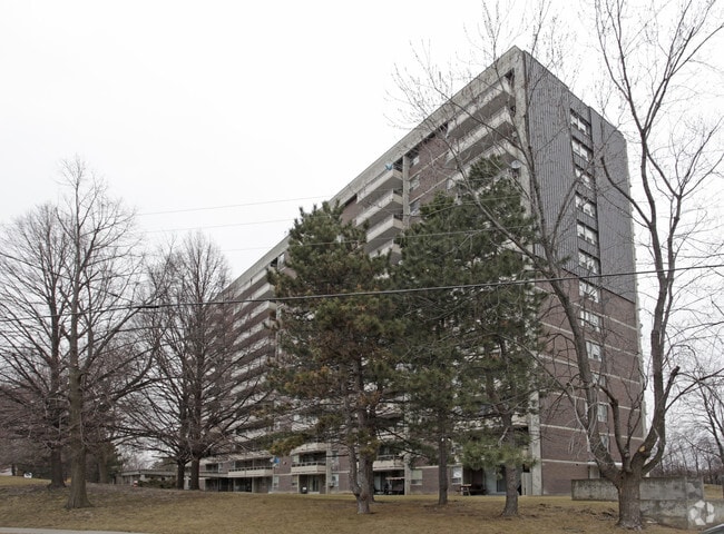Building Photo - 310 Niska Road