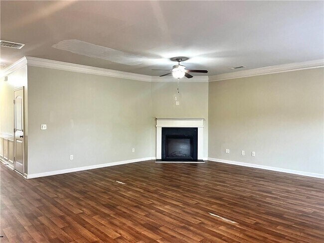 Foto del edificio - 348 Turtle Creek Dr