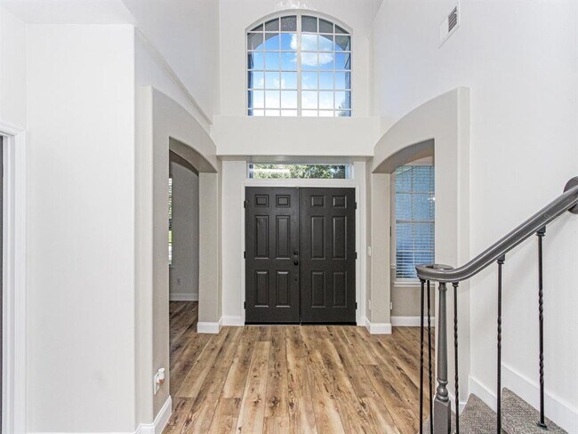 Foto del edificio - 687 Statenville Ct