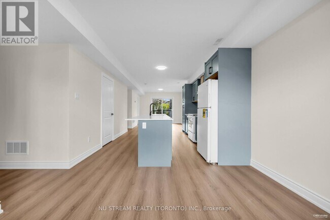 Building Photo - 25 Devondale Ave