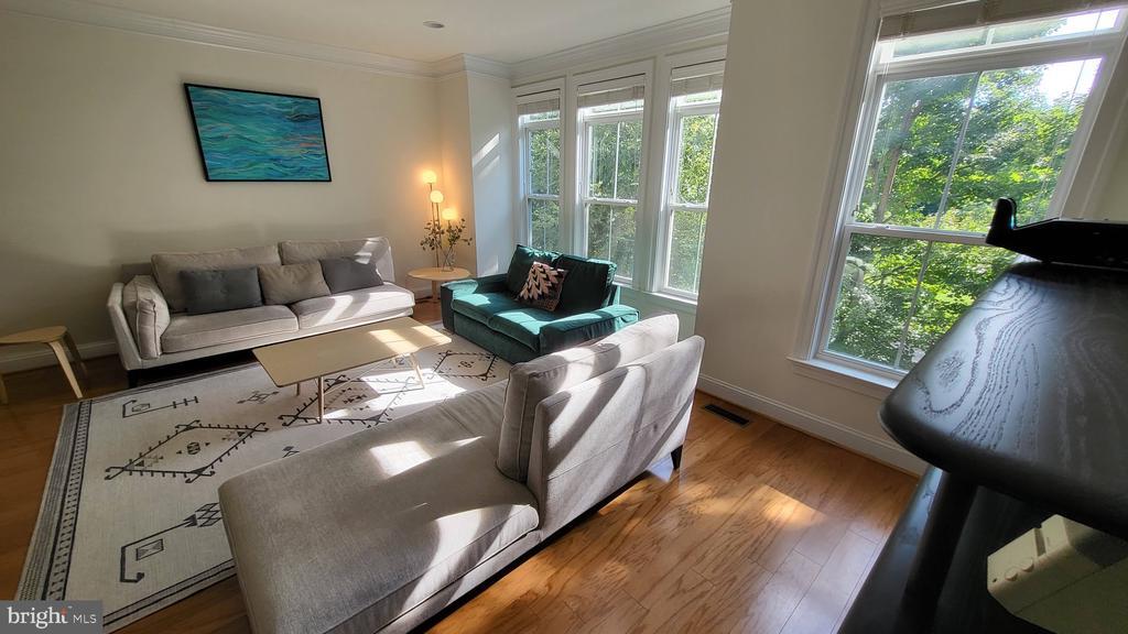 Primary Photo - 9449 Canonbury Square