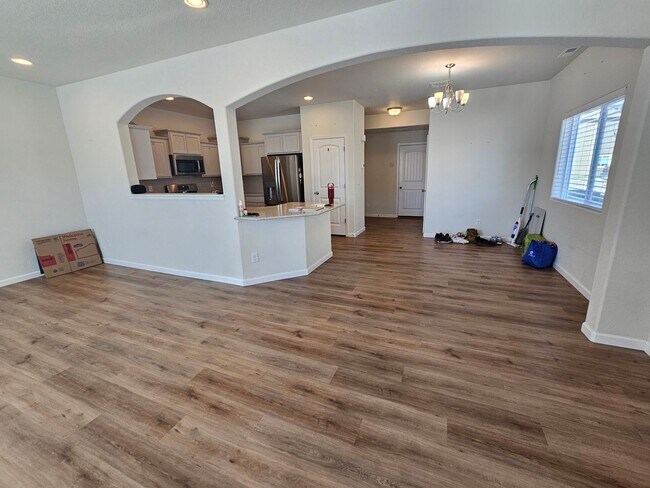 Foto del edificio - Like new!! 3-bedroom, 3-bathroom rental in Lorson Ranch community!