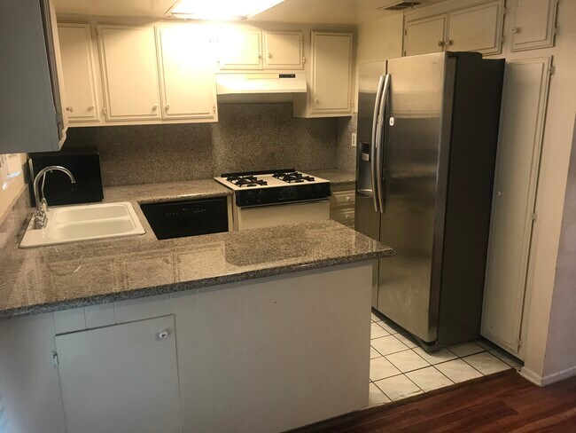 Foto del edificio - 1705 Hope St