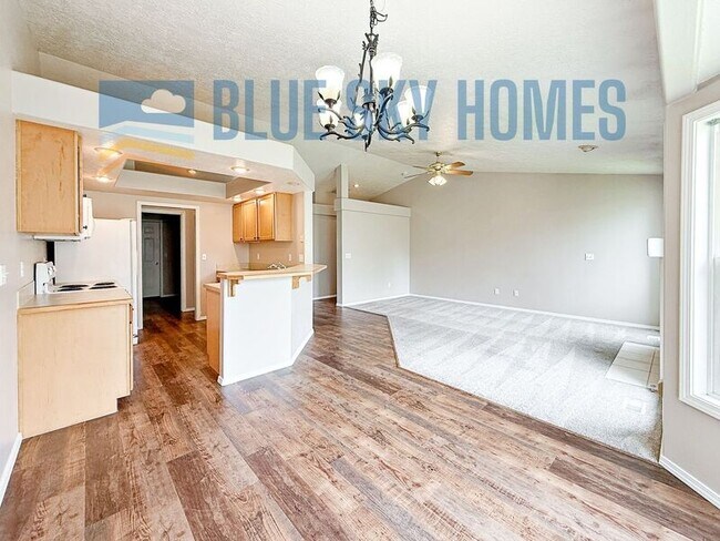 Building Photo - 7530 N Matlock Ave