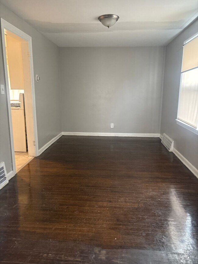 Foto del edificio - Okalona4070