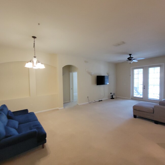 Foto del edificio - 3351 Whitestone Cir
