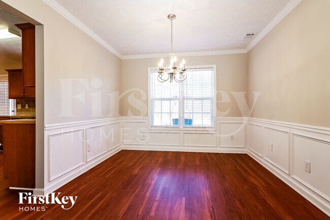 Foto del edificio - 245 Shadowbrooke Cir SW