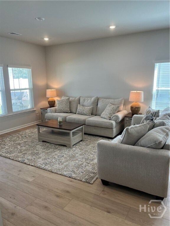 Foto del edificio - 142 Holloway Hl