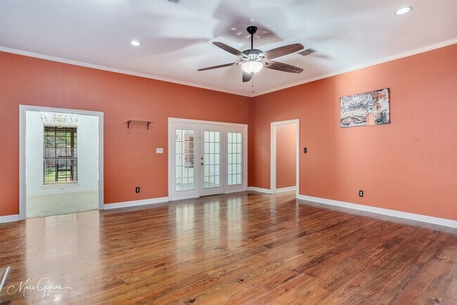 Foto del edificio - 462 Mayfair Ct