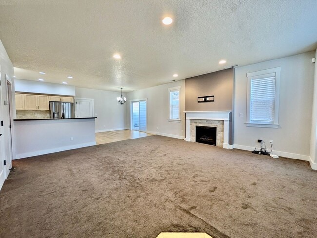 Building Photo - Beautiful 3 Bedroom Home Located in The Meadows at Baseline Woods Neighborhood Close to Nike and ...