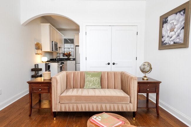 Studio B - Glendale Flats and 2396 Myrtle House