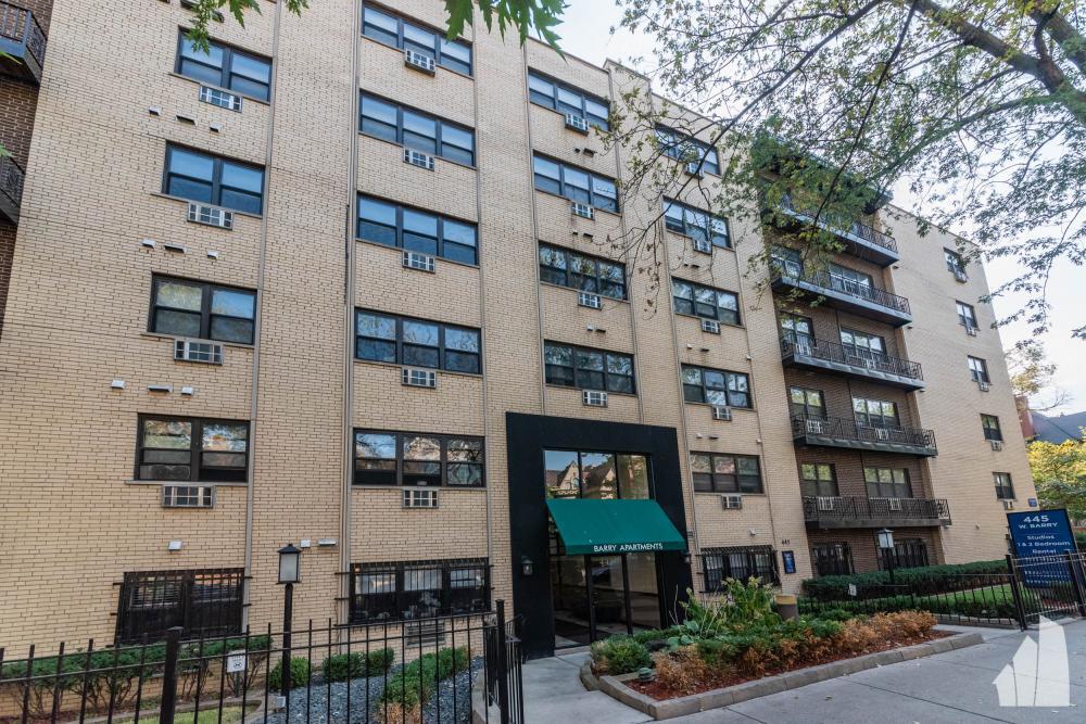 Foto principal - 1 bedroom in Chicago IL 60657