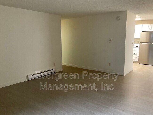 Foto del edificio - 4223 SE 30th Ave