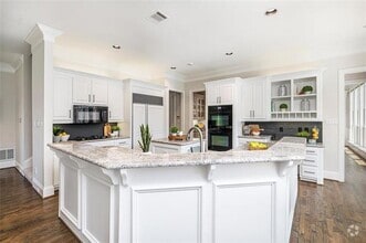 Building Photo - 17431 Woods Edge Dr