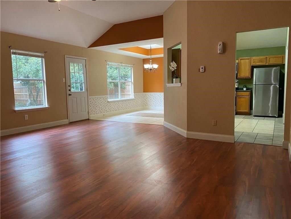 Foto del edificio - 1718 Sequoia Dr