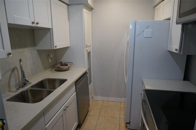 Foto del edificio - 8427 Hearth Dr