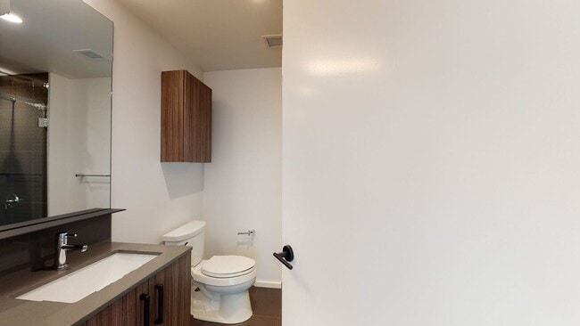 Interior Photo - 345 Harrison