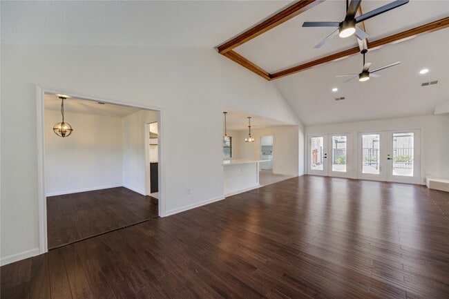 Foto del edificio - 5930 Miller Valley Dr