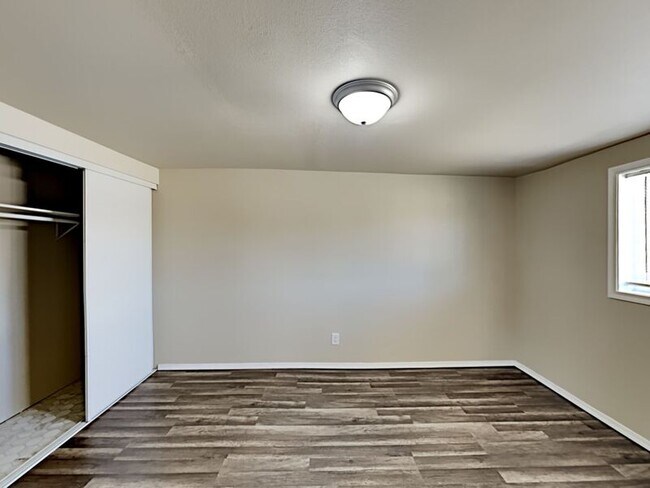 Building Photo - 1509 S 1st Ave
