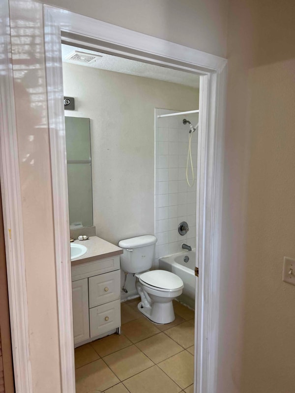 Building Photo - 914 Caribbean Dr