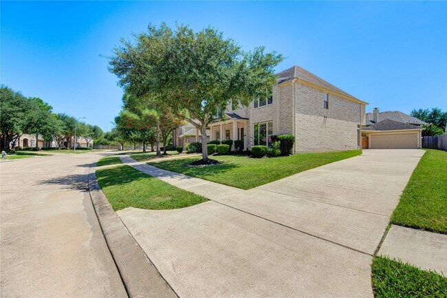 Building Photo - 5506 Garnet Grove Ct