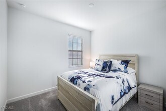 Building Photo - 14180 Gardeners Wy