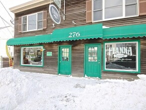 Building Photo - 276 Woodford St