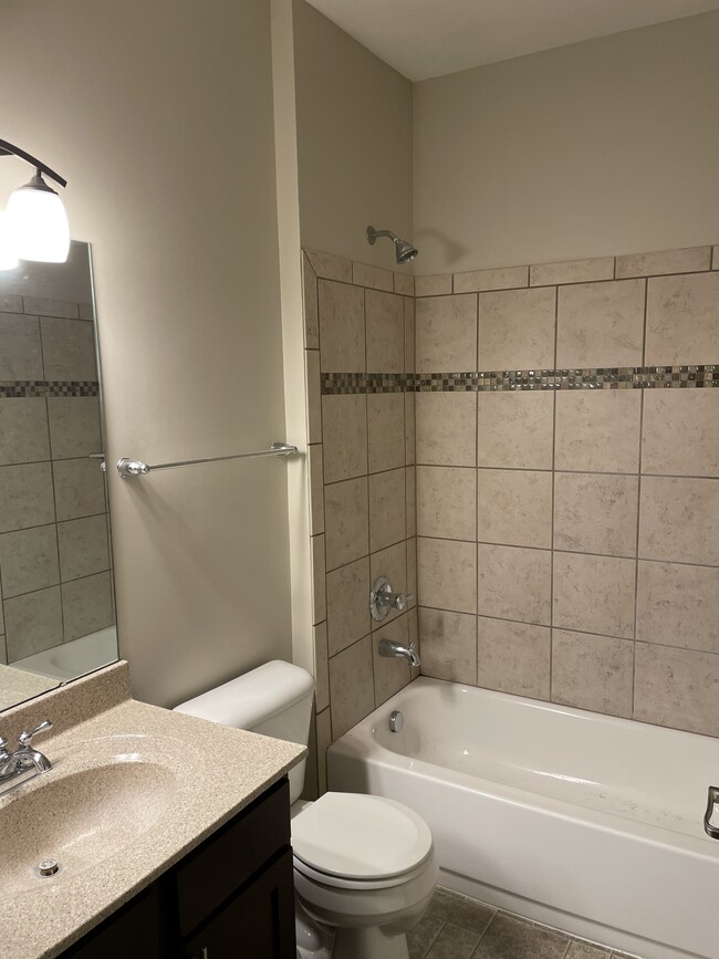 Building Photo - 3770 Hayes Ct