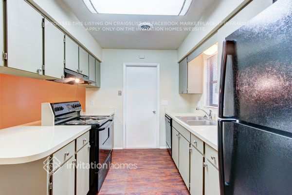 Building Photo - 5351 Cypress Dr