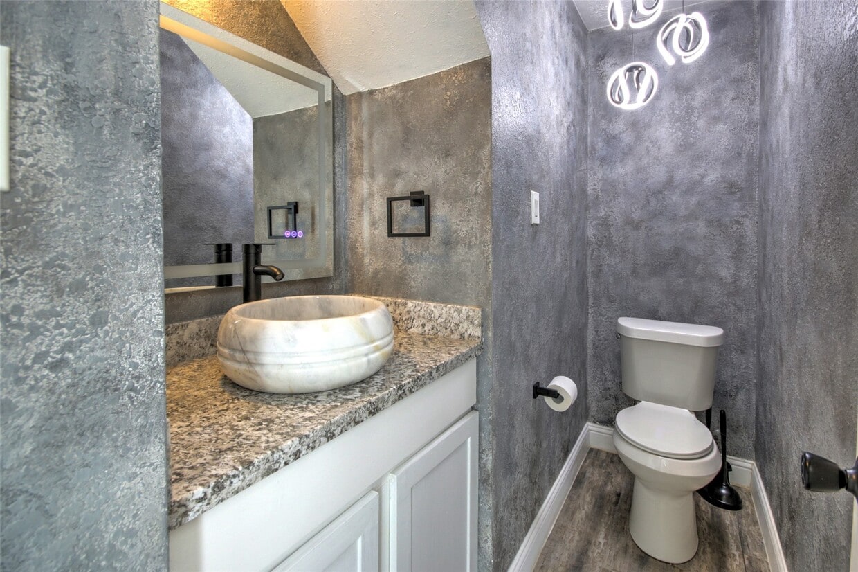 Foto principal - 12527 Brook Meadows Ln