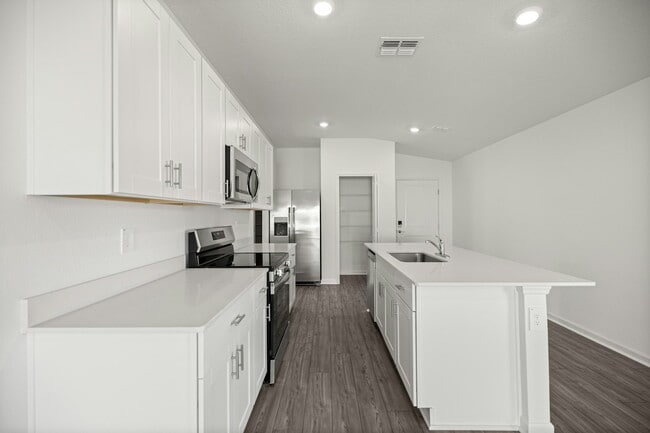 Building Photo - 3155 NE 38th St