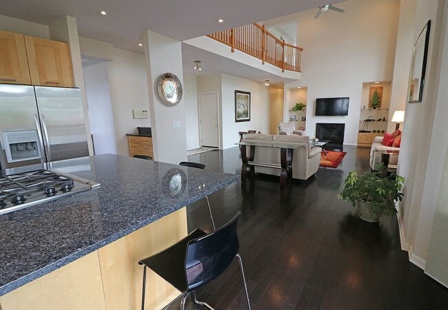 Foto del edificio - 37076 N Bonnie Brae Rd